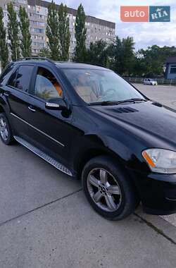 Внедорожник / Кроссовер Mercedes-Benz M-Class 2008 в 