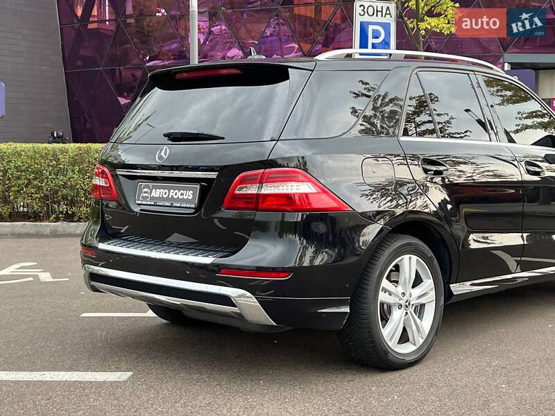 Позашляховик / Кросовер Mercedes-Benz M-Class 2013 в Києві