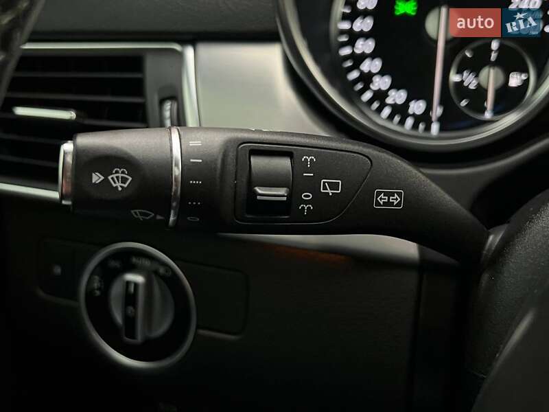 Позашляховик / Кросовер Mercedes-Benz M-Class 2013 в Києві
