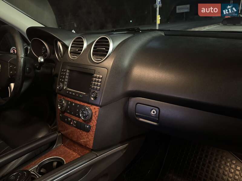 Внедорожник / Кроссовер Mercedes-Benz M-Class 2007 в Киеве