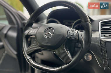 Внедорожник / Кроссовер Mercedes-Benz M-Class 2013 в 
