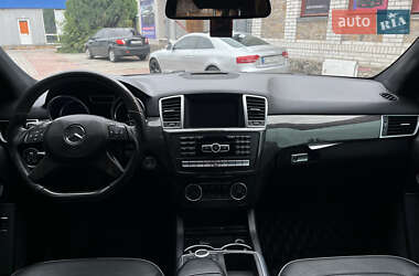 Внедорожник / Кроссовер Mercedes-Benz M-Class 2013 в 