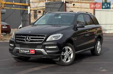 Внедорожник / Кроссовер Mercedes-Benz M-Class 2012 в Киеве