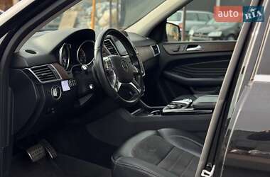 Позашляховик / Кросовер Mercedes-Benz M-Class 2012 в 