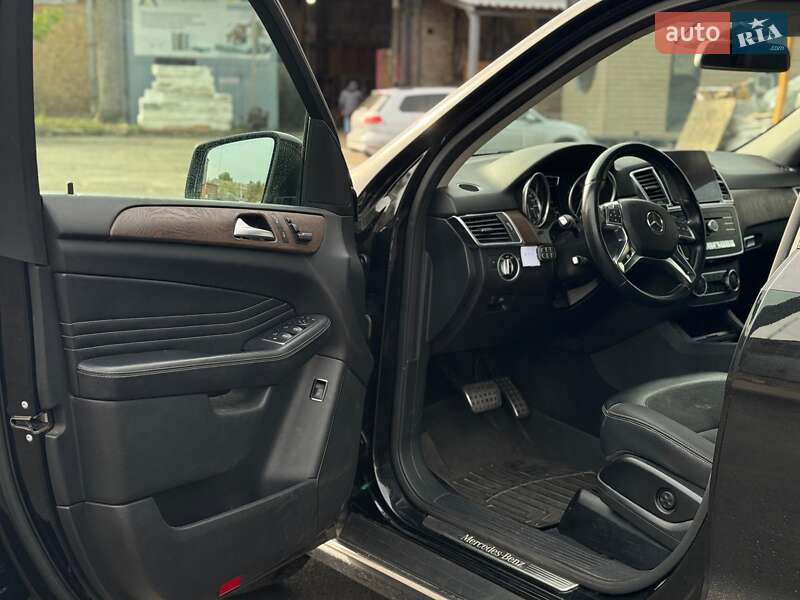 Внедорожник / Кроссовер Mercedes-Benz M-Class 2012 в Киеве