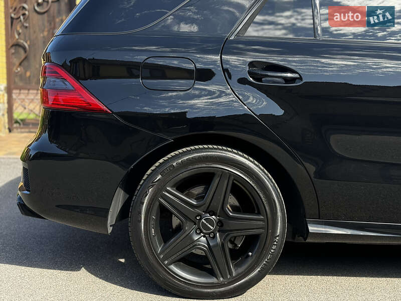 Позашляховик / Кросовер Mercedes-Benz M-Class 2015 в Вінниці фото 31 Позашляховик / Кросовер Mercedes-Benz M-Class 2015 в Вінниці
