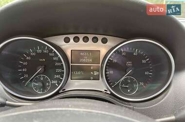 Позашляховик / Кросовер Mercedes-Benz M-Class 2005 в 