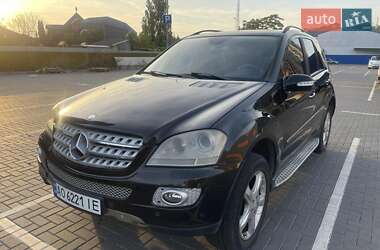 Позашляховик / Кросовер Mercedes-Benz M-Class 2005 в 
