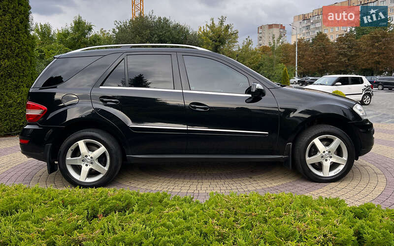 Позашляховик / Кросовер Mercedes-Benz M-Class 2009 в Львові