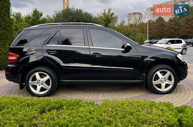 Внедорожник / Кроссовер Mercedes-Benz M-Class 2009 в 