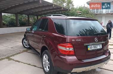 Внедорожник / Кроссовер Mercedes-Benz M-Class 2008 в Белгороде-Днестровском