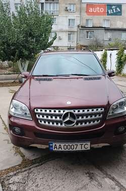 Внедорожник / Кроссовер Mercedes-Benz M-Class 2008 в 
