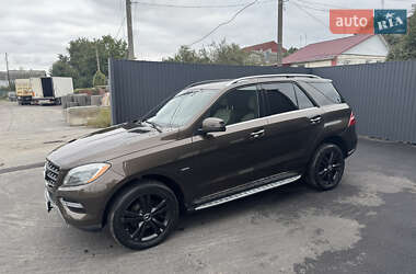 Позашляховик / Кросовер Mercedes-Benz M-Class 2012 в 