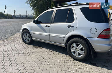 Позашляховик / Кросовер Mercedes-Benz M-Class 2005 в 