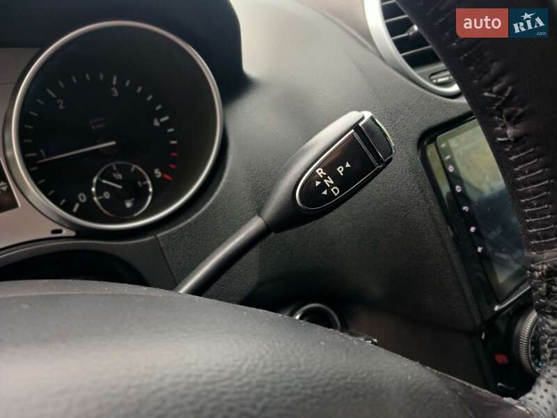 Позашляховик / Кросовер Mercedes-Benz M-Class 2008 в Києві