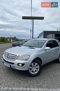 Позашляховик / Кросовер Mercedes-Benz M-Class 2008 в 