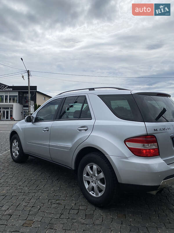 Позашляховик / Кросовер Mercedes-Benz M-Class 2008 в Тячеві