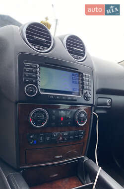Позашляховик / Кросовер Mercedes-Benz M-Class 2008 в 