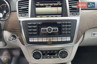 Позашляховик / Кросовер Mercedes-Benz M-Class 2013 в 