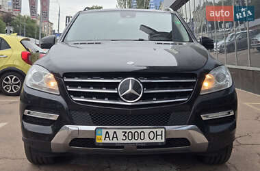 Внедорожник / Кроссовер Mercedes-Benz M-Class 2013 в 