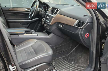 Внедорожник / Кроссовер Mercedes-Benz M-Class 2013 в 