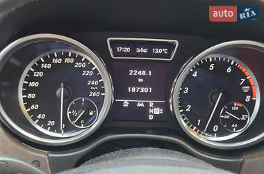 Внедорожник / Кроссовер Mercedes-Benz M-Class 2013 в 