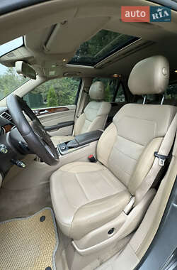 Внедорожник / Кроссовер Mercedes-Benz M-Class 2013 в 