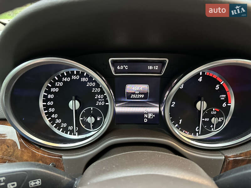 Внедорожник / Кроссовер Mercedes-Benz M-Class 2013 в Львове