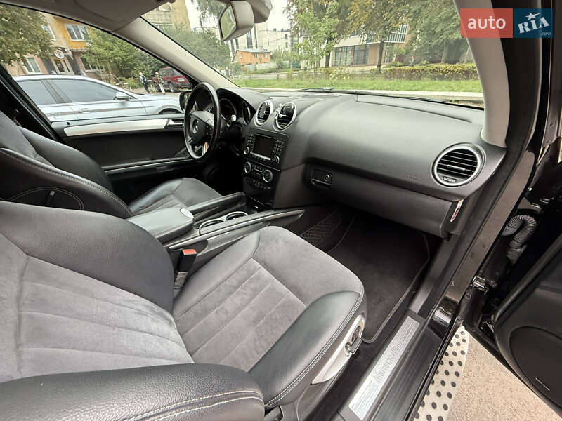 Внедорожник / Кроссовер Mercedes-Benz M-Class 2007 в Ровно