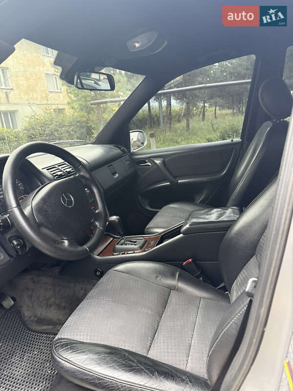 Позашляховик / Кросовер Mercedes-Benz M-Class 2003 в Золочеві