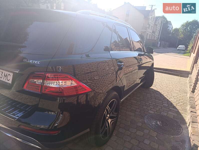 Внедорожник / Кроссовер Mercedes-Benz M-Class 2013 в Львове