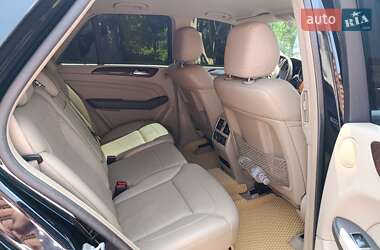 Позашляховик / Кросовер Mercedes-Benz M-Class 2013 в 