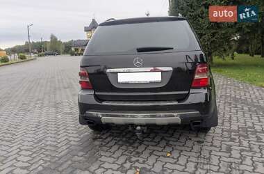 Внедорожник / Кроссовер Mercedes-Benz M-Class 2005 в 