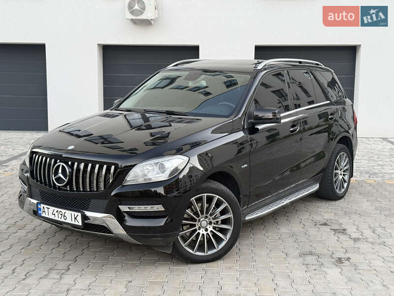 Mercedes-Benz M-Class 2011