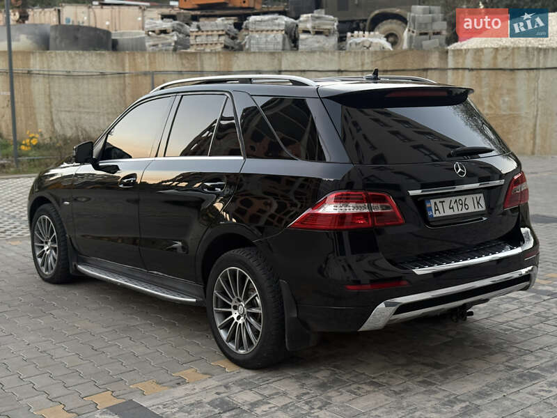 Внедорожник / Кроссовер Mercedes-Benz M-Class 2011 в Ужгороде