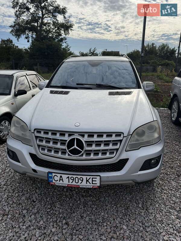 Mercedes-Benz M-Class 2008