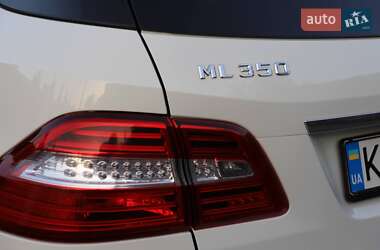 Внедорожник / Кроссовер Mercedes-Benz M-Class 2012 в 
