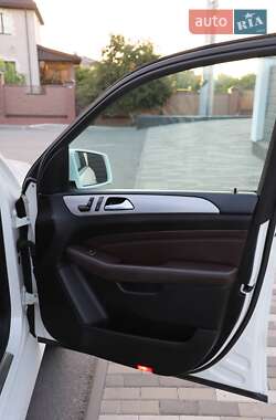 Внедорожник / Кроссовер Mercedes-Benz M-Class 2012 в 