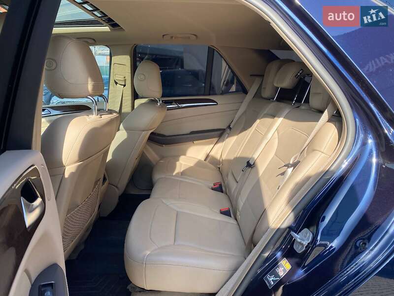 Внедорожник / Кроссовер Mercedes-Benz M-Class 2012 в Львове