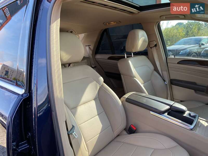 Внедорожник / Кроссовер Mercedes-Benz M-Class 2012 в Львове