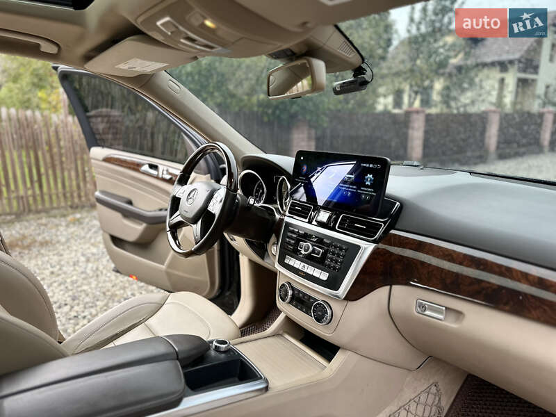 Позашляховик / Кросовер Mercedes-Benz M-Class 2012 в Івано-Франківську