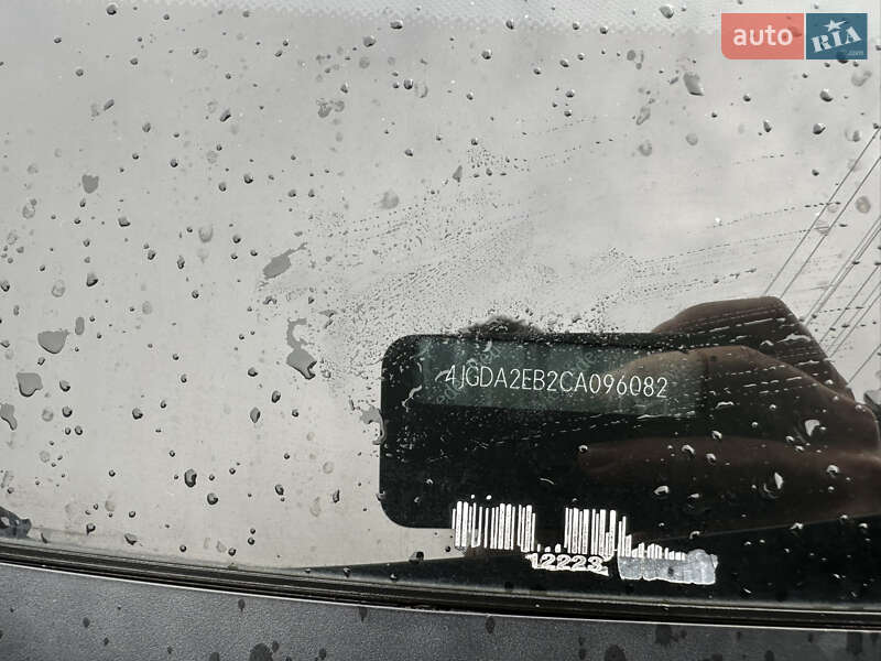 Позашляховик / Кросовер Mercedes-Benz M-Class 2012 в Івано-Франківську