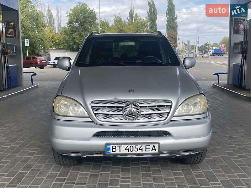 Позашляховик / Кросовер Mercedes-Benz M-Class 2000 в Миколаєві