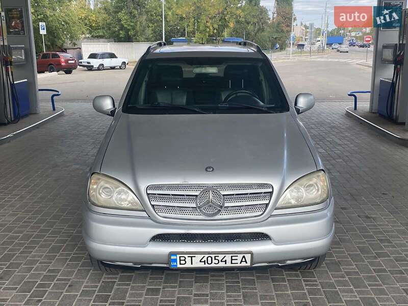 Позашляховик / Кросовер Mercedes-Benz M-Class 2000 в Миколаєві