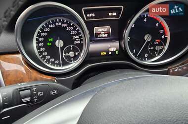 Внедорожник / Кроссовер Mercedes-Benz M-Class 2013 в 