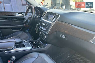 Внедорожник / Кроссовер Mercedes-Benz M-Class 2013 в 