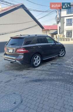 Внедорожник / Кроссовер Mercedes-Benz M-Class 2012 в 
