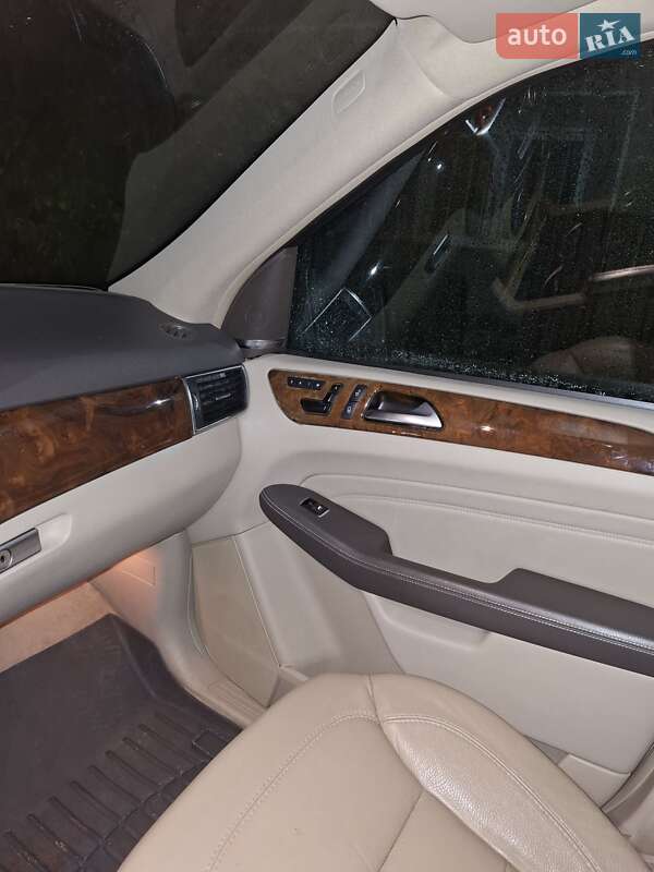 Внедорожник / Кроссовер Mercedes-Benz M-Class 2012 в Рожнятове