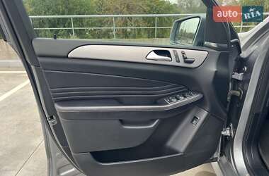 Позашляховик / Кросовер Mercedes-Benz M-Class 2012 в 