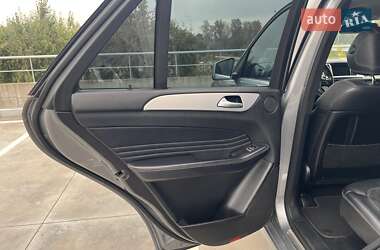 Позашляховик / Кросовер Mercedes-Benz M-Class 2012 в 